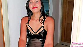 Rosibel from tinder shows up at my hotel, looking cute and petite as a latina babysitter type.