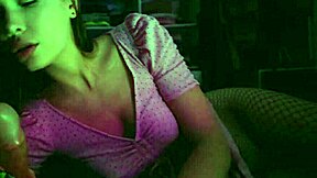 Hey, let's watch this evening movie with brunette teen giving blowjob and cum in mouth. 😊