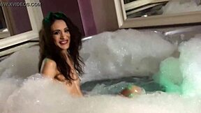 I bathe my small tits in pretty teen webcam session
