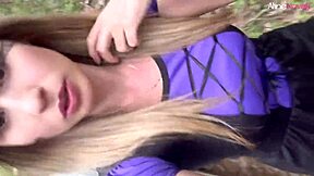 Loira Gostosa Gets Lost In Woods On Way To Halloween Party And Enjoys Cum From Lenhador - Aline Novak