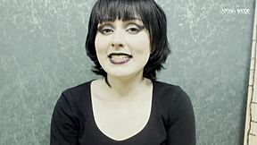 Horny goth Mavis Dracula uses her seductive charm to draw you into a playful cosplay adventure