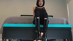 Oh wow, dive into your virtual boot girl fantasy with milf stella as the ultimate boot slut e07!