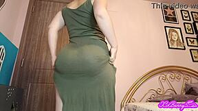 pawg xo bunny farting and shaking ass in long green dress