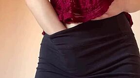 cute small amateur girl fingering to orgasm then dildo fucking her shaved wet pussy solo...