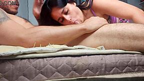 meia-irmã gets surprised by the erection in this amateur homemade scene with big cock blowjob and rough riding in taboo style.