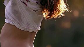 i'm kit rysha stripping nude outdoors