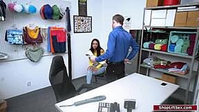 hey, watch this officer pounding that perverted latina customer hard 😈🍆