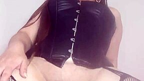 I turned my stepmom into my slut, left cash and she masturbates her ass and pussy screaming my name, delicious mexican in usa