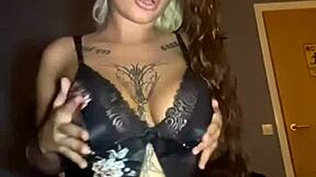 hey, check this slutty goth teen going wild with solo ass fucking vibes 😈🍑