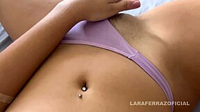 Meu marido viajou e eu me masturbei louca de tesão