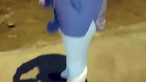 Isn't this madura culona flashing her big ass in red thong on the street so provocative?