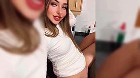 Que rico cuando follas con tu hijastra en la cocina mientras los amigos estan en el salon. This petite teen 18+ babe gets hardcore homemade cumshot!