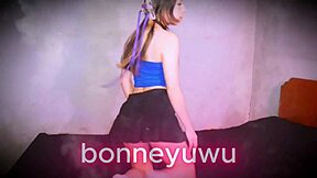 bonneyuwu heads out for a relaxing massage session. the cute latina in her skirt ends up getting oiled and touched intimately.