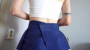 Babe in stockings rides quickly leading to fast intense finish