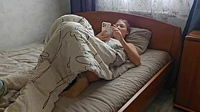 woke up horny and masturbated to porn for that wet orgasm