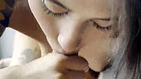 Blonde Teen Gives Blowjob To Cuckold Boyfriend With Huge Cum Load In Mouth!