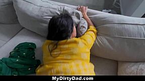 Desi indian stepdaughter jasmine sherni twerks her big ass to seduce stepdad for hardcore fuck - mydirtydad