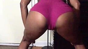 hey that girl with fat wet pussy in shorts gets so soaked while twerking like nellycantsay 10kk carti