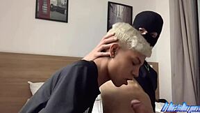 ele pagou liberando o cuzinho pra mim comi o cu desse puto coloquei fundo até as bolas