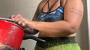 uhh i think this married woman records cooking videos but really she's just flashing her swollen pussy everywhere