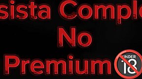 N�o sei se foi leitinho nos p�s ou na bucetinha da kaya but do you want to lick her shaved pussy next