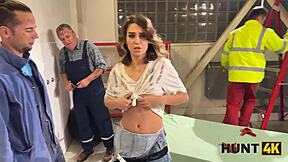 Slutty worker fucks boss outdoors in front of boyfriend for cash pickup