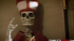 kinky brunette teen 18+ in glasses delivers extreme hardcore blowjob with cum in mouth