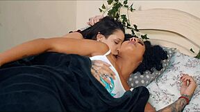 Interracial lesbian babes rubbing wet pussies together at night 😈 - fantasy roleplay with nick elfie