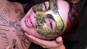 Watch Annie As Cuckold's Wife In The Arena!