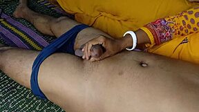 i got hot desi indian couple banging hard in room as bangladeshi boudi