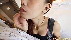 वाह ये पतली 18+ फिलिपीना टीन की टाइट गला चूत ने विदेशी लंड दूधा डीप क्रीमपाई
