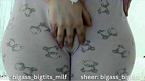 colombian bbw spreads her big clit cameltoe juicy pussy lips for closeup tease