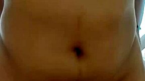 oye chica latina con tetas grandes rogando por anal en la uni