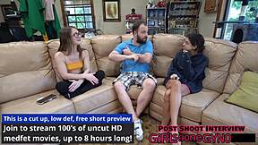 Miraa Monroe spreads shaved pussy in latex gloves for vibrator gyno exam