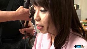 She shows how she loves getting fucked by groups of guys 👅🍑