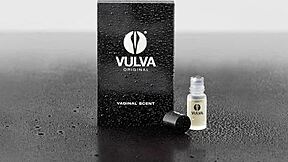 blonde teen fills bottle with squirting pussy juice to sell for real 💦🍾😜