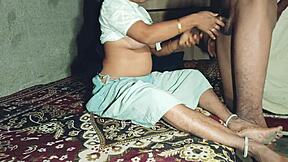 Bhabhi gets fucked hard at night with hindi audio step-sis style