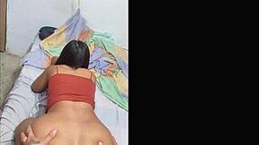 Primer anal para mi culona hijastra de 18 años me vuelve loco!