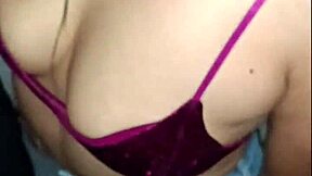 Corriendo semen en el culo impresionante de mi cuñada después de la fiesta!