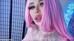 wanna see young stepmom take hard pounding and face cumshot?