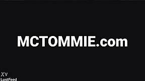 Anissa kate seduces jimena lago in homemade milf teen play