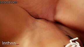 Lesbea Czech Lilly Bella and Latina Mells Blanco Scissor Orgasms