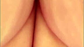 Madura tetona busca acción callejera con joven estudiante cachondo