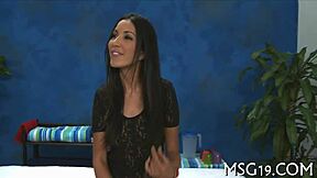 Mobile Massage Turns Into Petite Teen's Wild Ride?