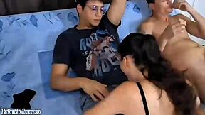 Brazilian wife takes double penetration in full amateur vid