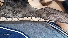 kinky puta shakes ass wild with stepbro