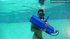 Minnie manga SUCKS dildo underwater in sexy bikini pool play!