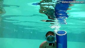 Minnie manga SUCKS dildo underwater in sexy bikini pool play!