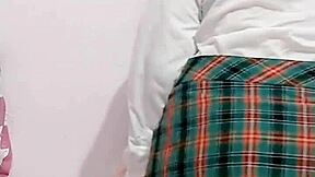 está alumna moja braguitas con orgasmo después escuela rico culo anal creampie grabado