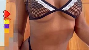 colombian cutie shakes fat ass masturbating wild for you 😘🍑🔥